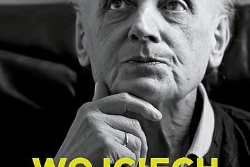 Projekt plakatu: Jarosław Mazurek, fot. FORUM
