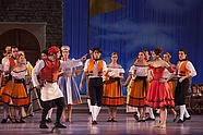 Jacek Tyski and Chinara Alizade in Alexei Fadeyechev's 'Don Quixote', photo: Ewa Krasucka