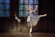 Aleksandra Liashenko in Frederick Ashton's 'Cinderella', photo: Ewa Krasucka