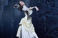 Dominika Krysztoforska w „Annie Kareninie” Alexeia Ratmansky'ego, fot. Ewa Krasucka