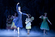 Magdalena Ciechowicz, Ana Kipshidze and Agnieszka Pietyra in Frederick Ashton’s 'Cinderella', photo: Ewa Krasucka