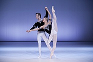 Aleksandra Liashenko i Maksim  Woitiul w „Grand pas classique” Victora Gsovsky'ego, fot. Ewa Krasucka