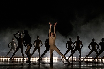 Vibrations, Bill, fot. Serghei Gherciu