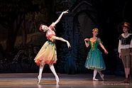 Svetlana Siplatova and Ewa Nowak in Frederick Ashton's 'Cinderella', photo: Ewa Krasucka