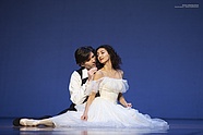 Chinara Alizade i Vladimir Yaroshenko w „Damie kameliowej” Johna Neumeiera, fot. Ewa Krasucka