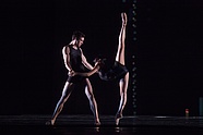 Robin Kent i Yuka Ebihara w balecie "Century Rolls" Ashley'a Page'a, fot. Ewa Krasucka
