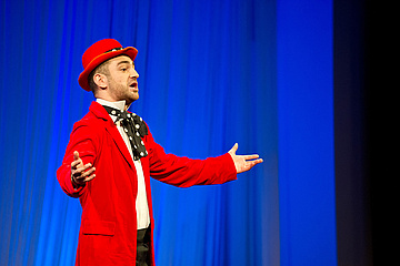 Paweł Trojak - baryton, fot. Donat BrykczyńskiBE&W