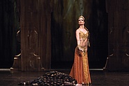 Marta Fiedler in Natalia Makarova's 'La Bayadère', photo: Juliusz Multarzyński