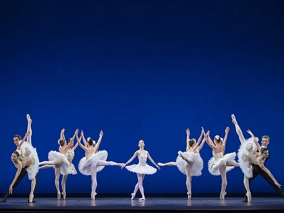 “Symphony in C”, choreography by George Balanchine © The School of American Ballet, photo: Ewa Krasucka “Symphony in C”, choreography by George Balanchine © The School of American Ballet, photo: Ewa Krasucka