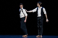 Sebastian Solecki i Vladimir Yaroshenko w balecie „Kurt Weill” Krzysztofa Pastora, fot. Ewa Krasucka