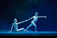 Robin Kent i Maria Żuk w balecie "Sen nocy letniej" Johna Neumeiera, fot. Ewa Krasucka