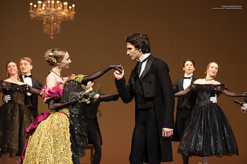 "The Lady of the Camellias": Melissa Abel as Olimpia & Vladimir Yaroshenko as Armand Duval, photo: Ewa Krasucka