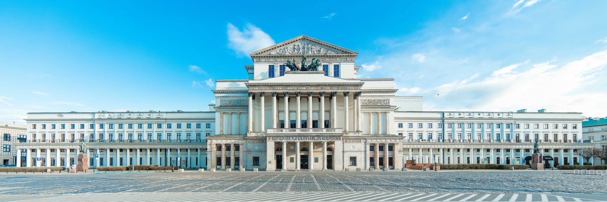 na fotografii budynek Teatru Wielkiego Opery Narodowej