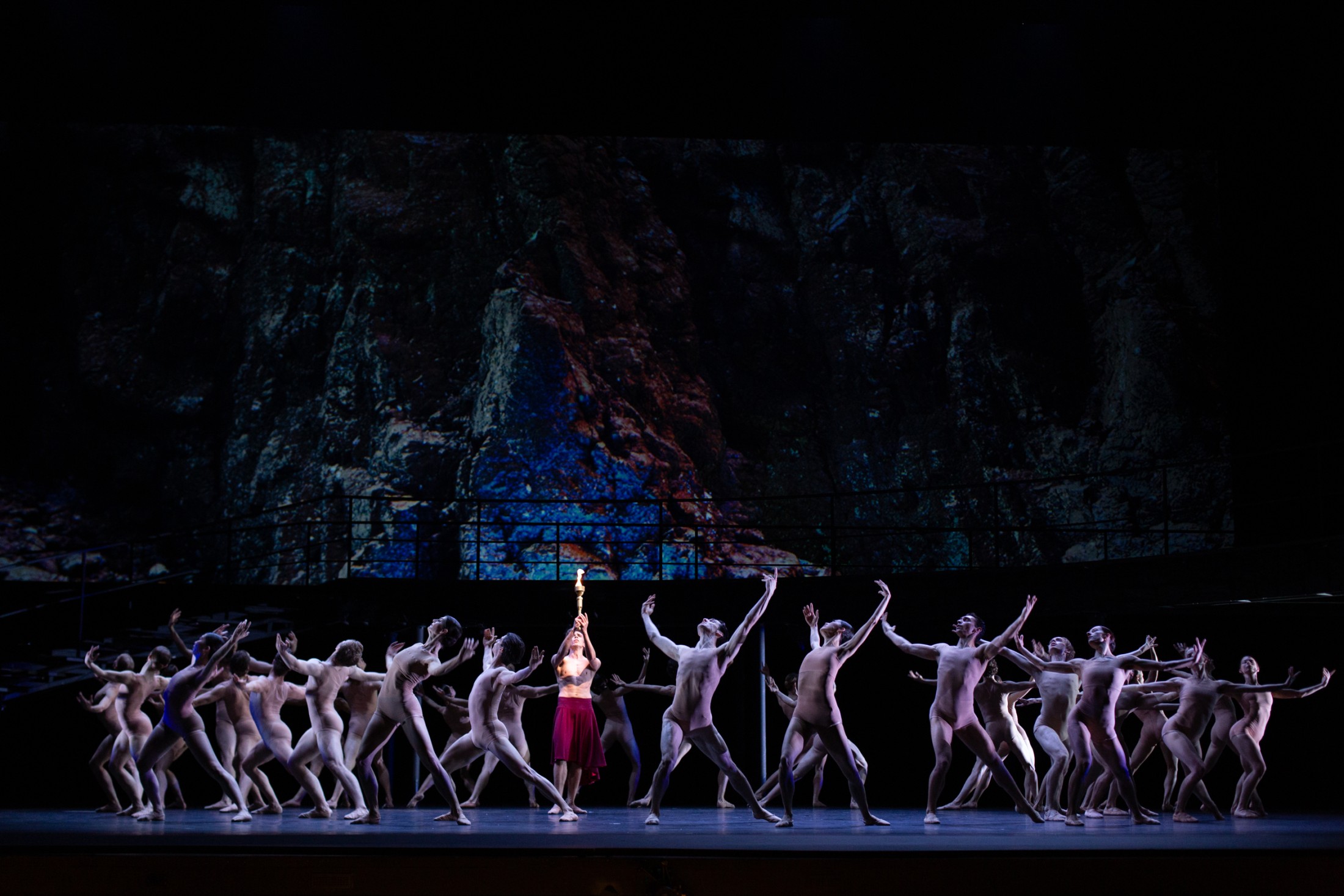 [Translate to English:] Polski Balet Narodowy (scena zespolowa), fot. Ewa Krasucka