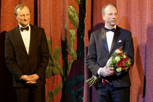 1. Krzysztof Pastor (right) was on stage alongside the evening’s host, Gintautas Kėvišas, general manager of the Lithuanian National Opera and Ballet Theatre.