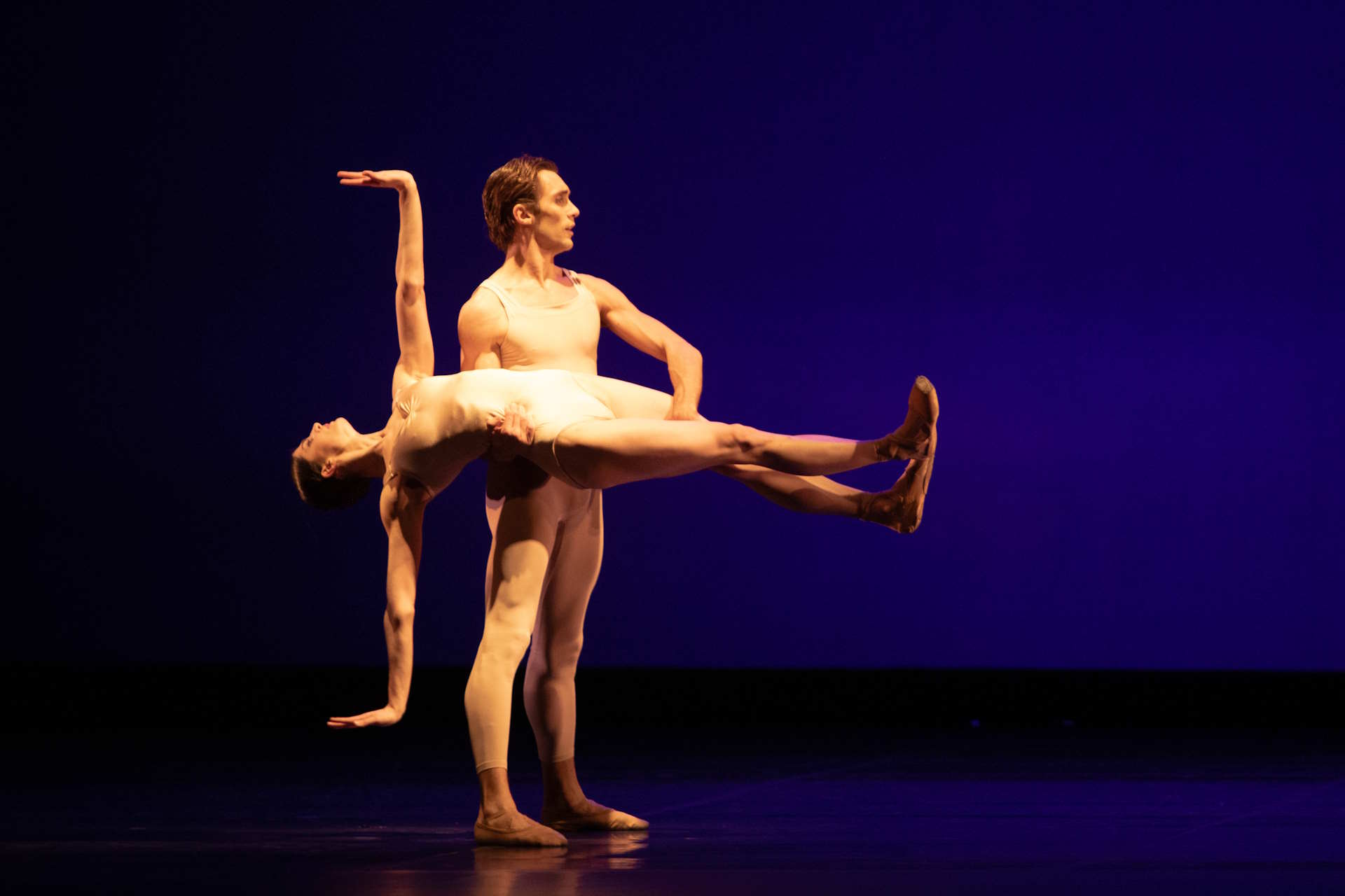 Yana Shtanhei i Marco Esposito w balecie „Kilar Concerto”, fot. Ewa Krasucka